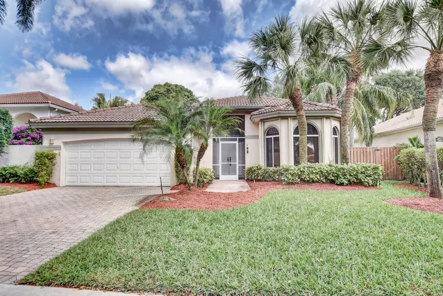 5155 Monterey LN, Delray Beach, FL 33484