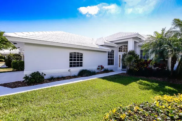 Port Saint Lucie, FL 34986,450 SW Fairway Landing