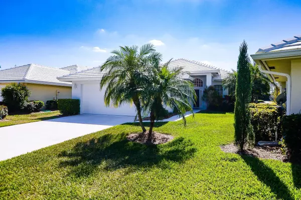 450 SW Fairway Landing, Port Saint Lucie, FL 34986