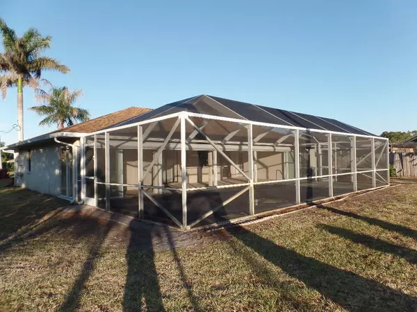 Port Saint Lucie, FL 34952,1817 SE Bowie ST