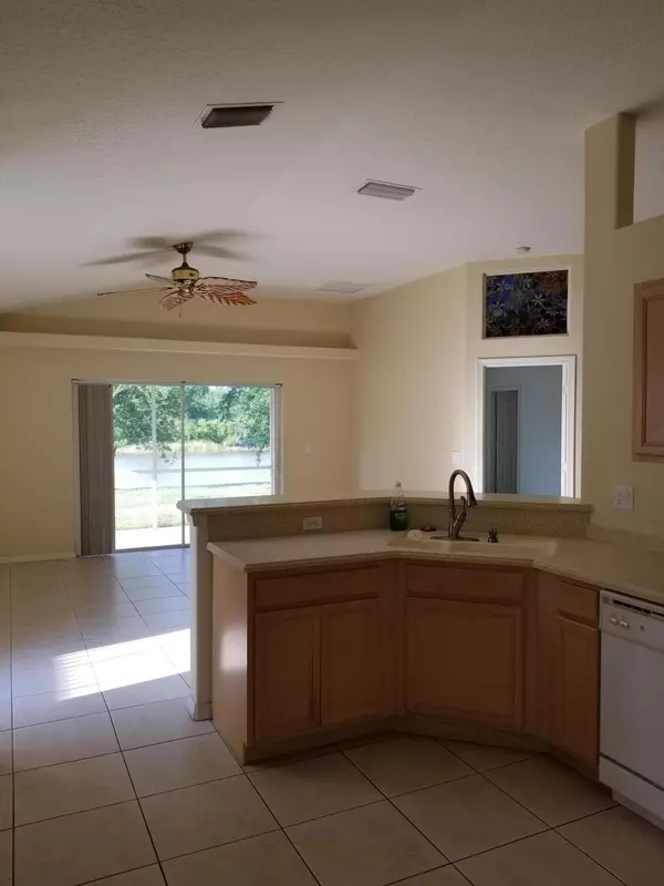 Port Saint Lucie, FL 34953,527 SW Cyrilla TRL