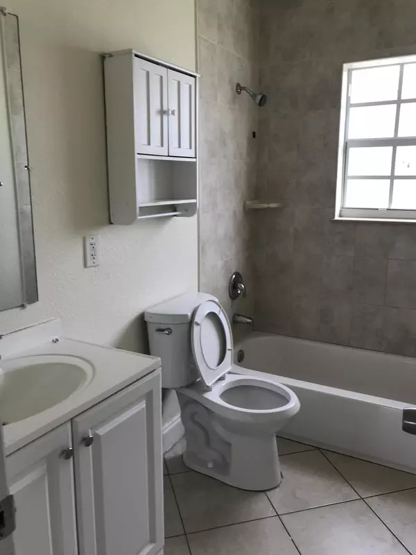 West Palm Beach, FL 33407,4102 N Terrace DR