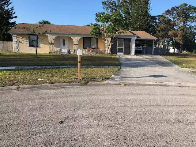 Port Saint Lucie, FL 34953,274 NE Arwood CT