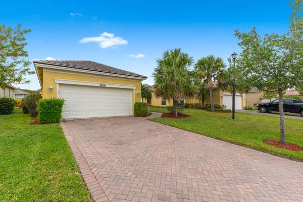 9720 SW Eastbrook CIR, Port Saint Lucie, FL 34987