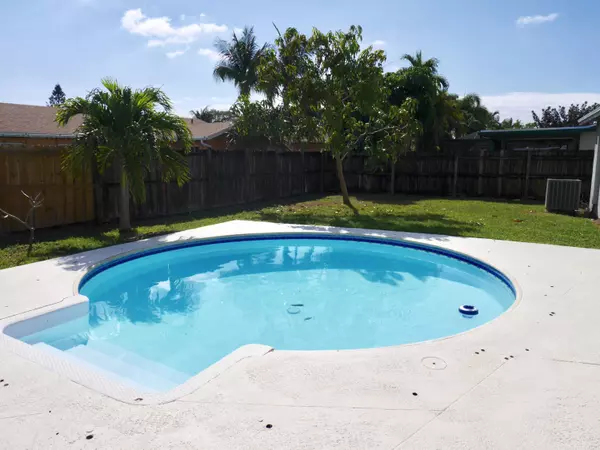 Deerfield Beach, FL 33442,398 NW 41st AVE