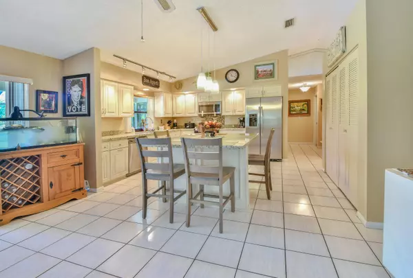 Coral Springs, FL 33071,735 NW 99th TER