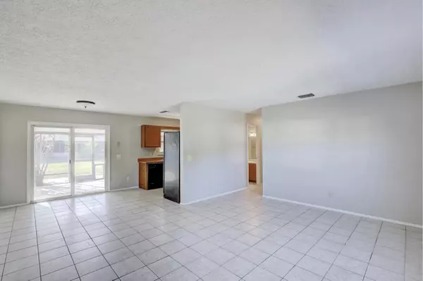 Port Saint Lucie, FL 34953,2326 SW Scodella TER