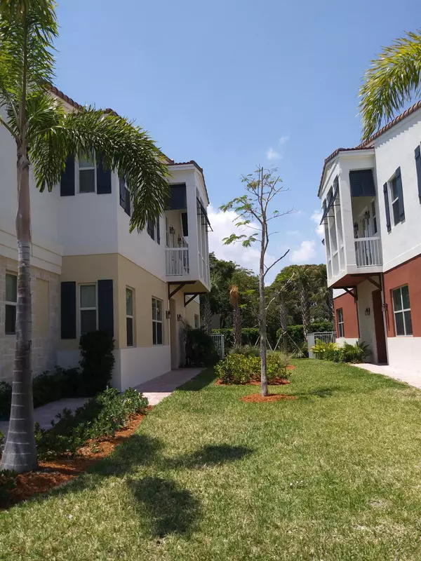 Boca Raton, FL 33487,100 NW 69th CIR 96