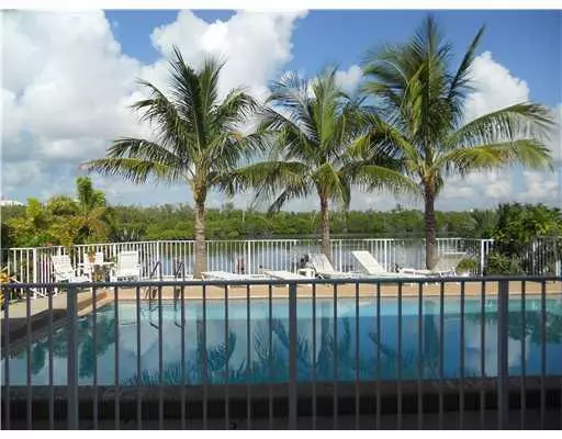 6520 N Ocean BLVD 8, Ocean Ridge, FL 33435