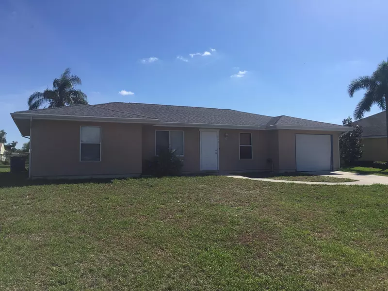 619 SW Everett CT, Port Saint Lucie, FL 34953