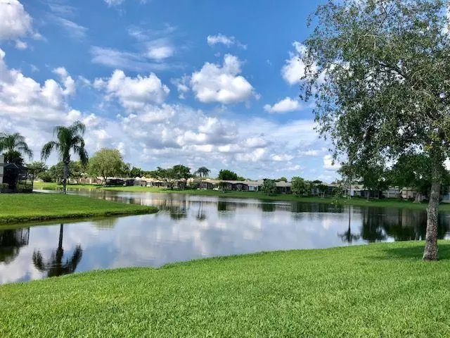 Boca Raton, FL 33496,9214 Flynn CIR 7