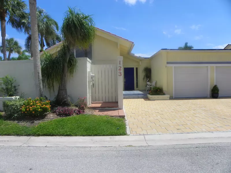 123 E E Sandpiper CIR, Jupiter, FL 33477