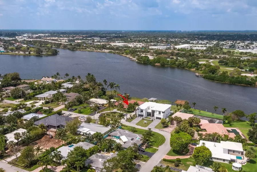 1508 Lake DR, Delray Beach, FL 33444