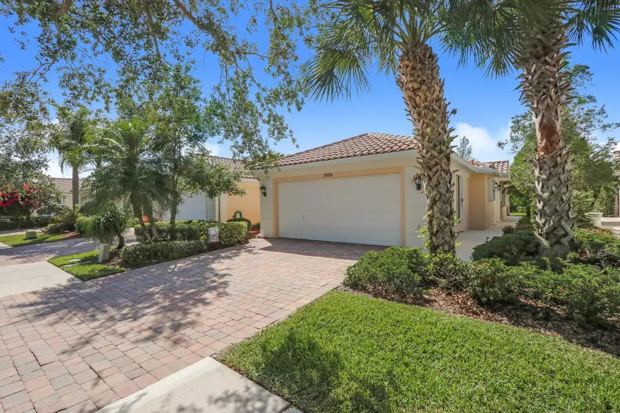 3668 SE Big Bend TER, Hobe Sound, FL 33455