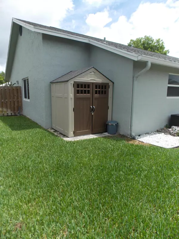 Lake Worth, FL 33467,8594 White Egret WAY