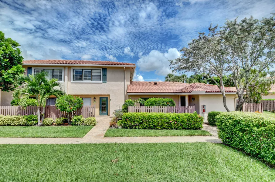 28 Southport LN #D, Boynton Beach, FL 33436