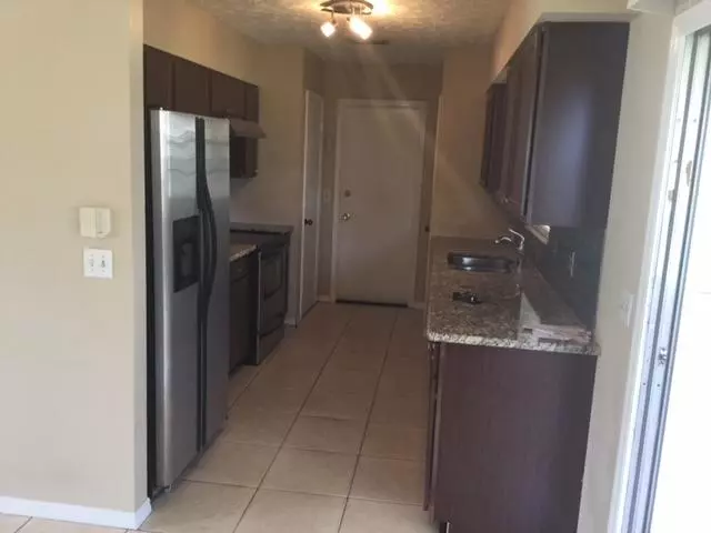 531 SE Ron Rico TER, Port Saint Lucie, FL 34953