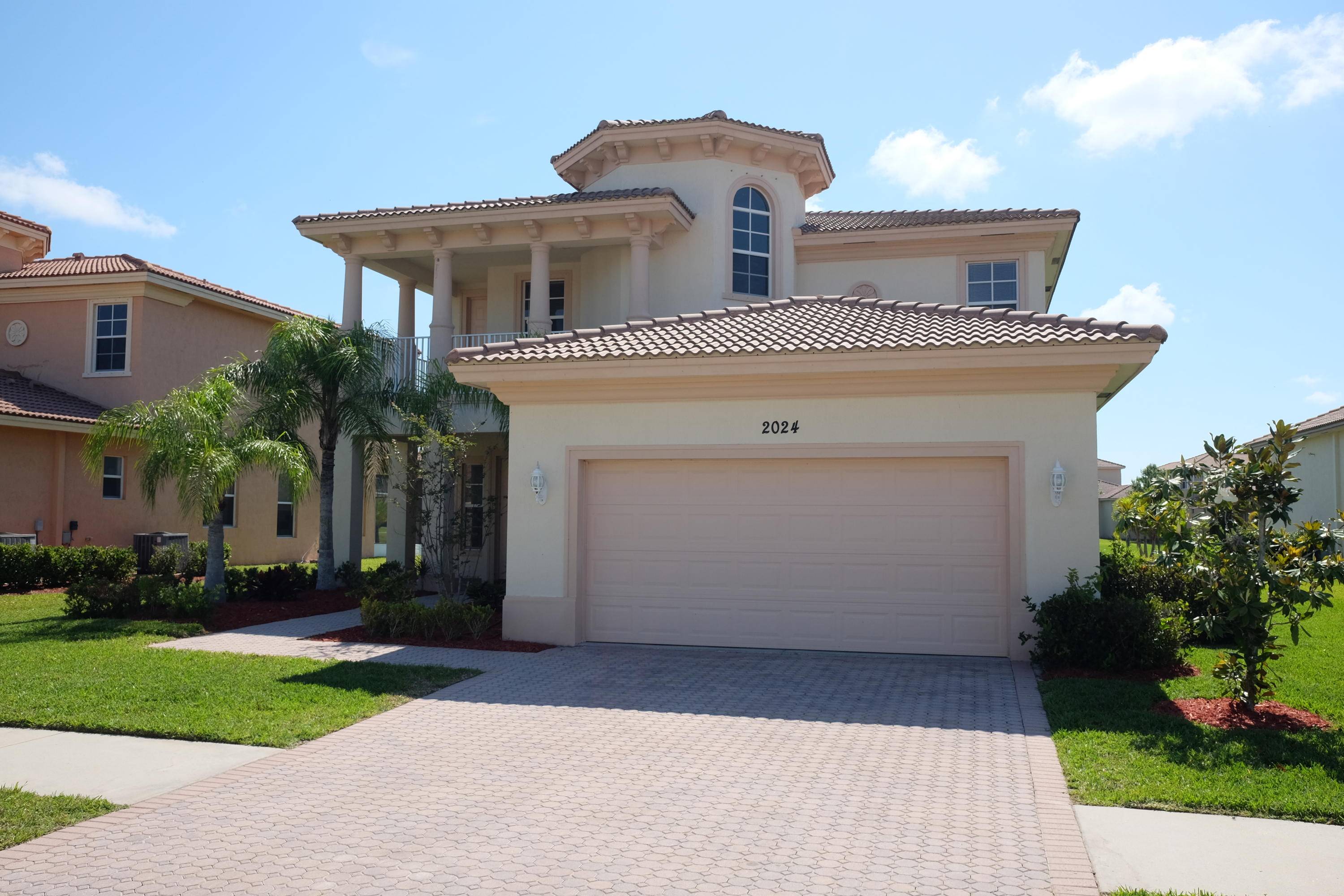 2024 SW Plainfield DR, Vero Beach, FL 32968