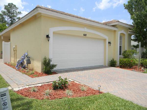 607 SW Indian Key DR, Port Saint Lucie, FL 34986