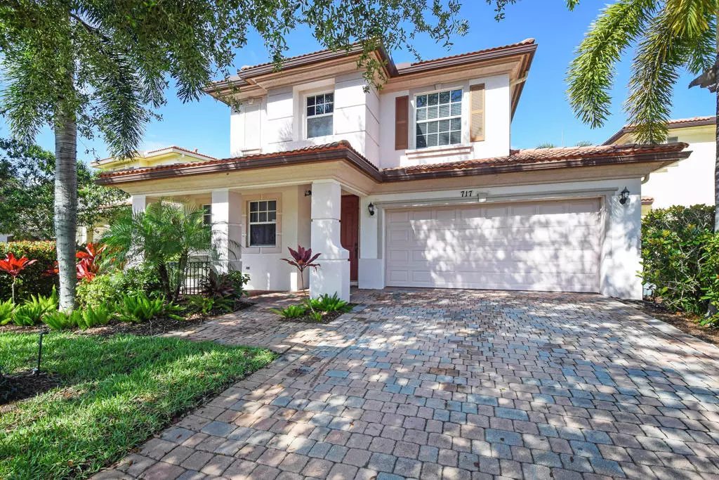 Palm Beach Gardens, FL 33410,717 Duchess CT