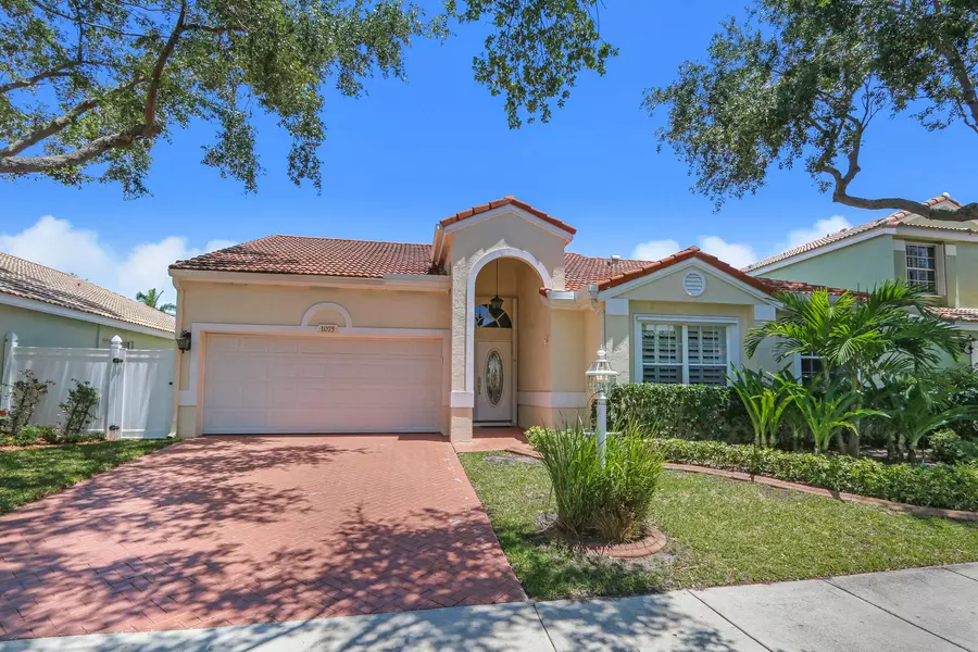 1075 E Siena Oaks CIR, Palm Beach Gardens, FL 33410