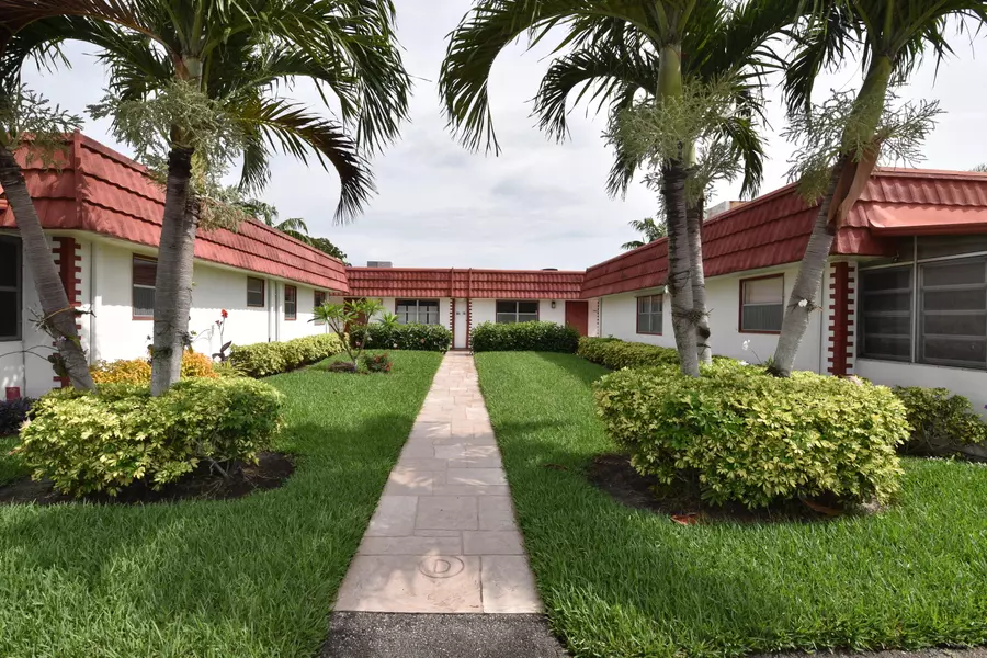 79 Waterford D, Delray Beach, FL 33446