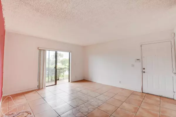 Deerfield Beach, FL 33441,567 Tivoli Trace CIR 105