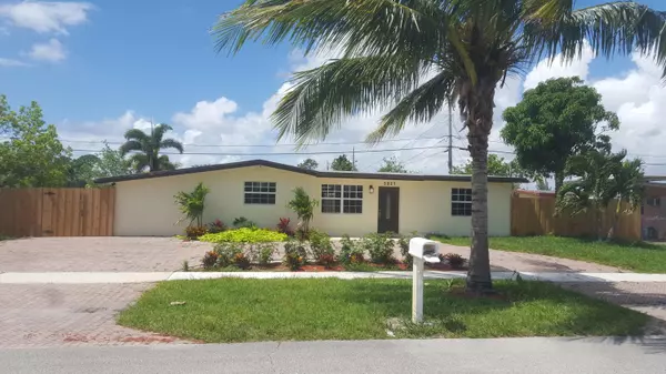 5829 N Nottingham RD, West Palm Beach, FL 33415