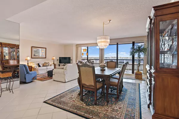 North Palm Beach, FL 33408,100 Lakeshore DR 554