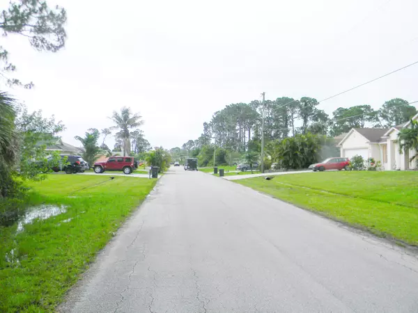 Port Saint Lucie, FL 34953,3613 SW Ballweg ST