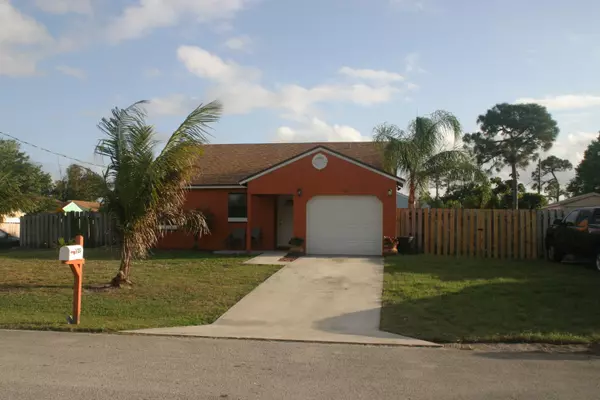 5120 SE Dell ST, Stuart, FL 34997