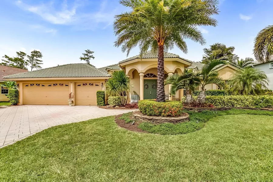 732 Cypress Green Circle, Wellington, FL 33414