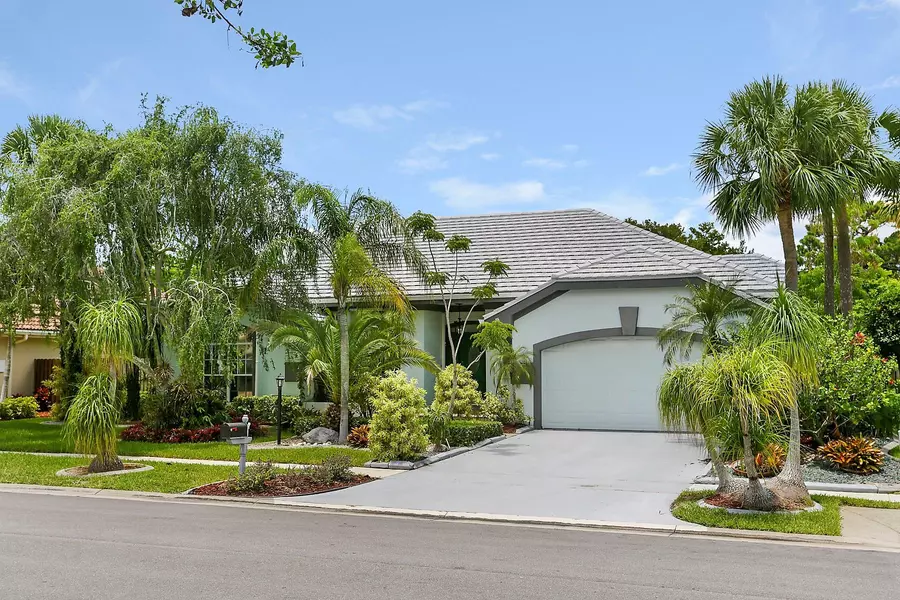 13443 Miles Standish Port, Palm Beach Gardens, FL 33410