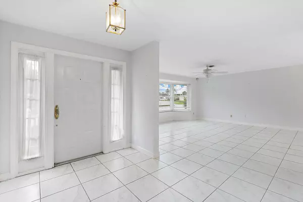 Palm Beach Gardens, FL 33410,3946 Holly DR