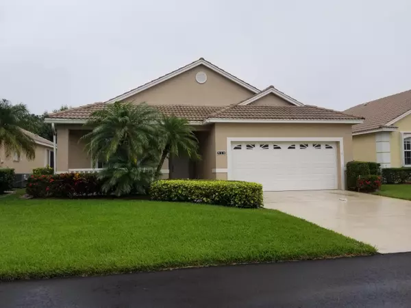 910 NW Sarria CT, Port Saint Lucie, FL 34986