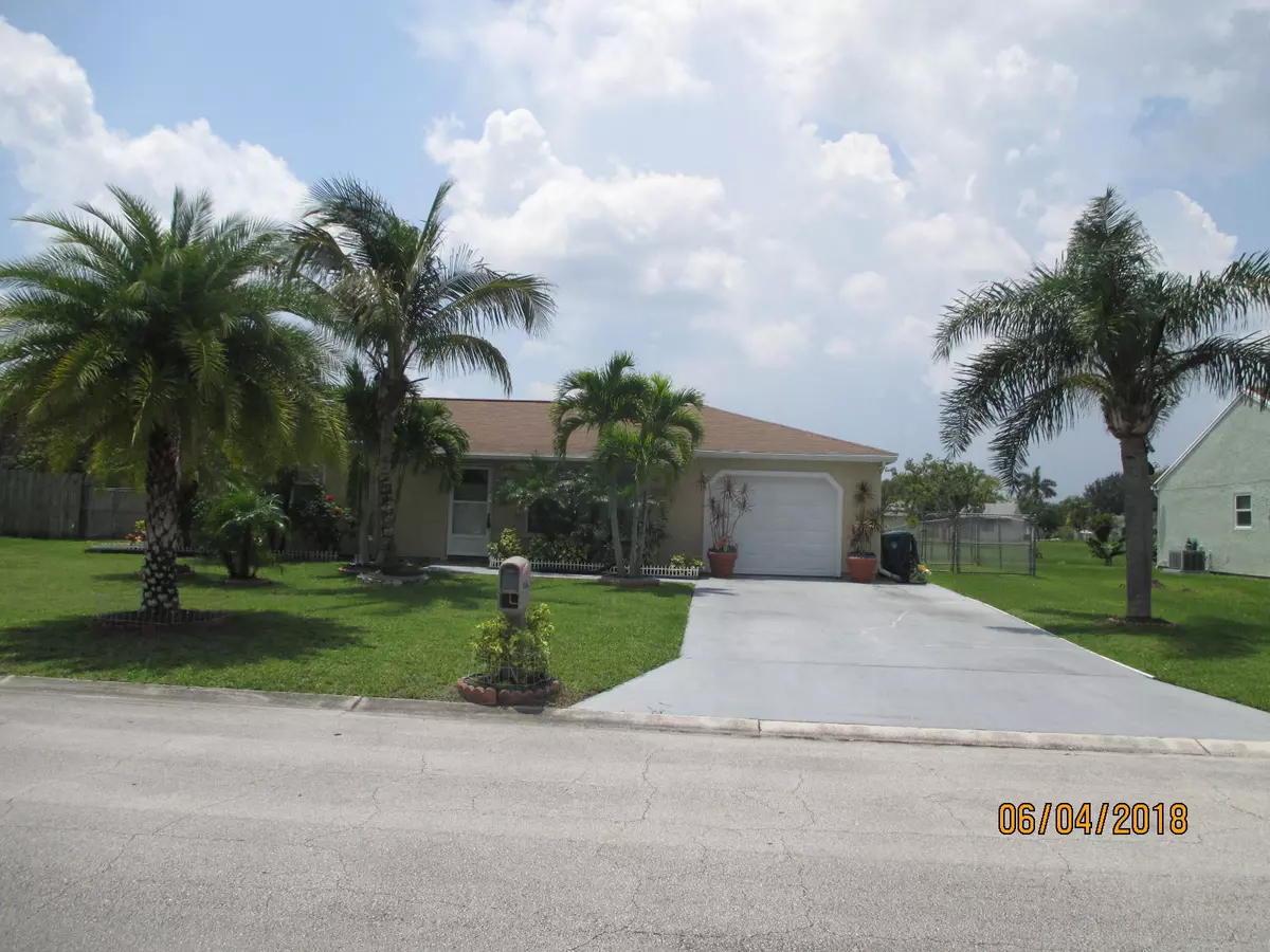 Port Saint Lucie, FL 34952,2037 SE Dunbrooke CIR