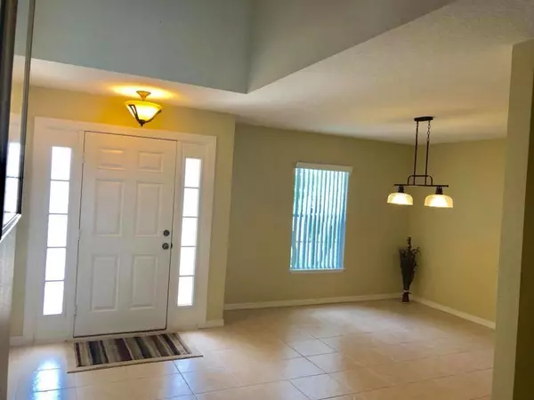 Port Saint Lucie, FL 34986,5098 NW Fiddle Leaf CT