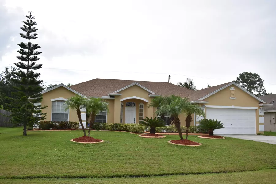 1261 SW San Esteban AVE, Port Saint Lucie, FL 34953