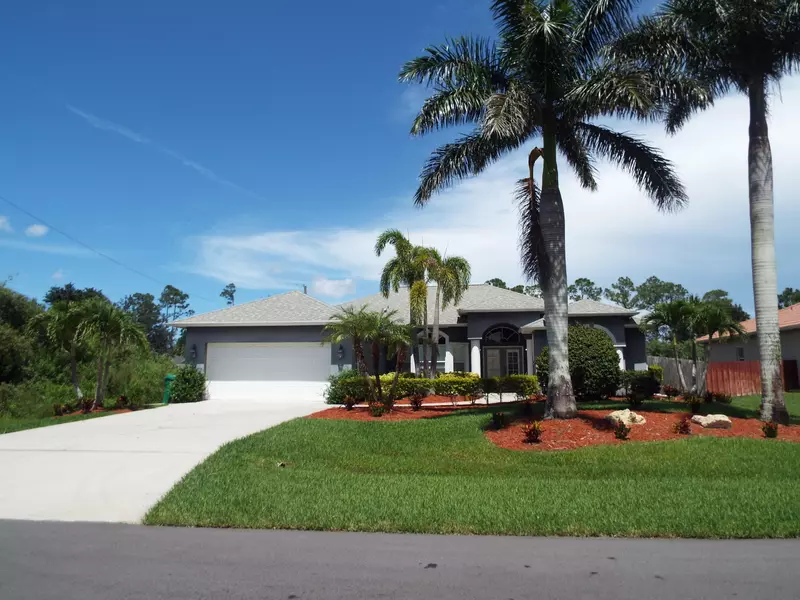 3349 SW Ludlow ST, Port Saint Lucie, FL 34953