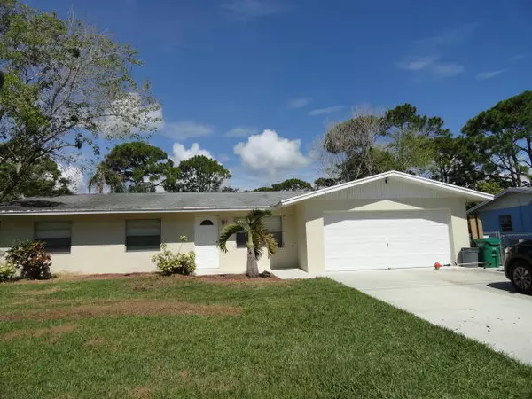 5703 Myrtle DR, Fort Pierce, FL 34982