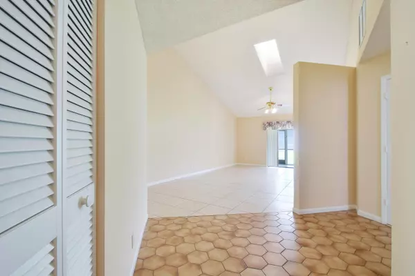 Royal Palm Beach, FL 33411,157 Love Cres 213