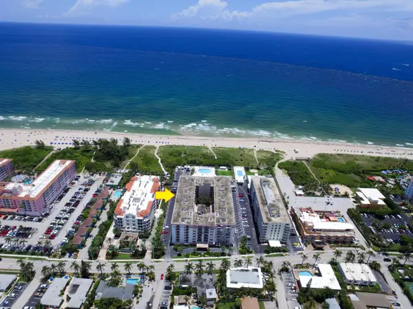 Palm Beach Shores, FL 33404,145 S Ocean AVE 405