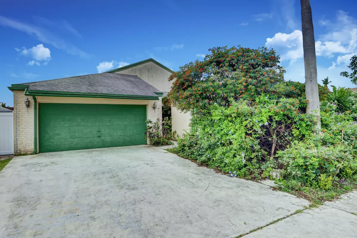 Boca Raton, FL 33428,21297 Summertrace CIR