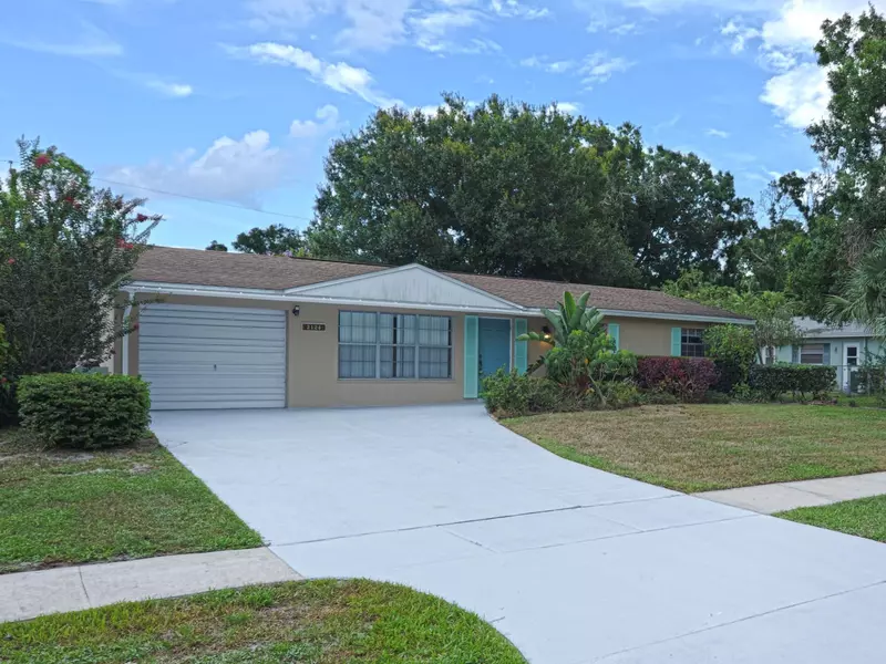 2126 32nd AVE, Vero Beach, FL 32960