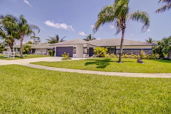 Royal Palm Beach, FL 33411,102 Sunflower CIR