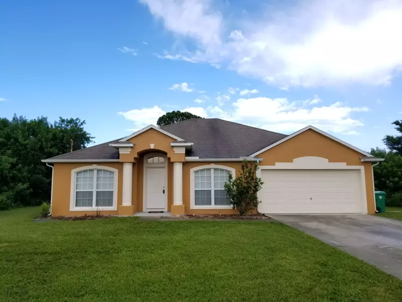 441 NW Biltmore ST, Port Saint Lucie, FL 34983