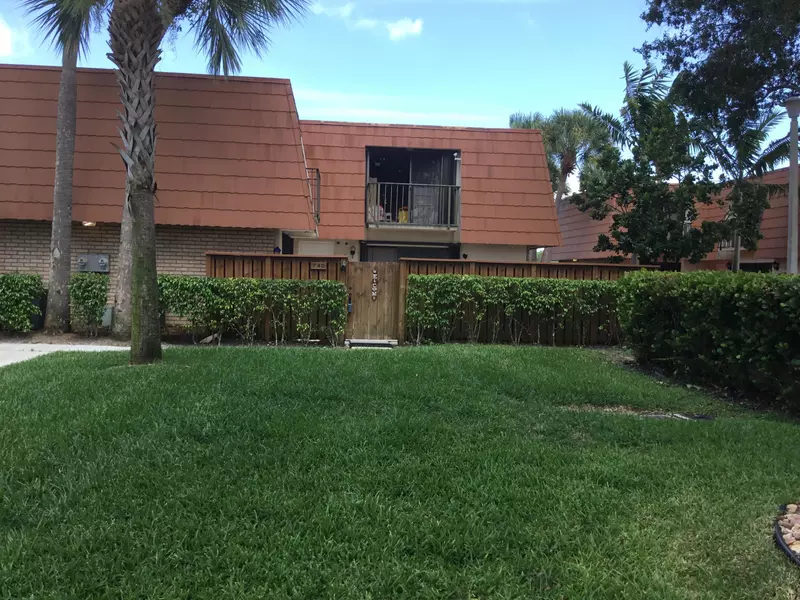 740 Buttonwood LN D, Boynton Beach, FL 33436