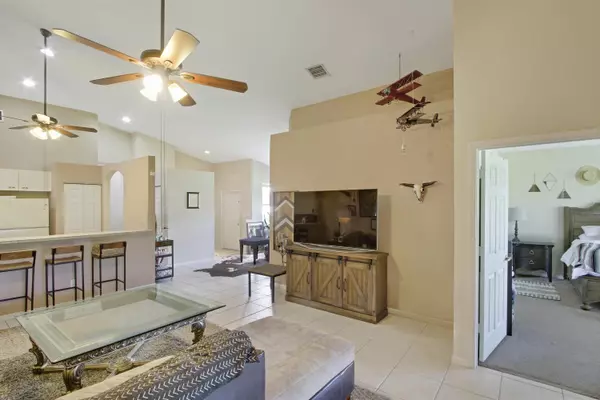 Delray Beach, FL 33445,2569 N Coral Trace CIR