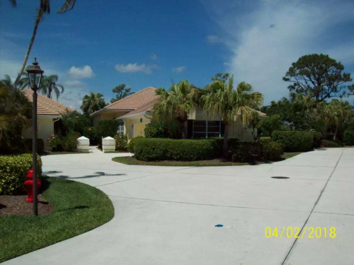 Palm City, FL 34990,2203 NW Seagrass DR