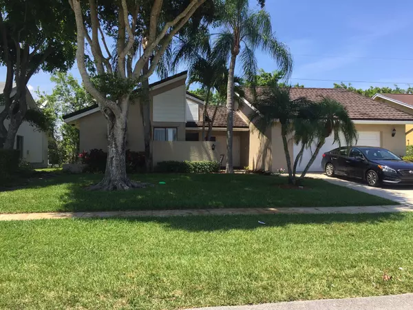 7555 E E San Mateo DR, Boca Raton, FL 33433